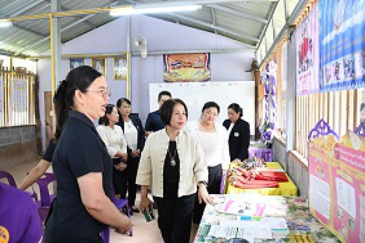 รองอธิบดีกรมส่งเสริมการเรียนรู้ ตรวจเยี่ยมศูนย์การเรียนชุมชนชาวไทยภูเขา "แม่ฟ้าหลวง" (ศศช.) บ้านน้ำแพะใน