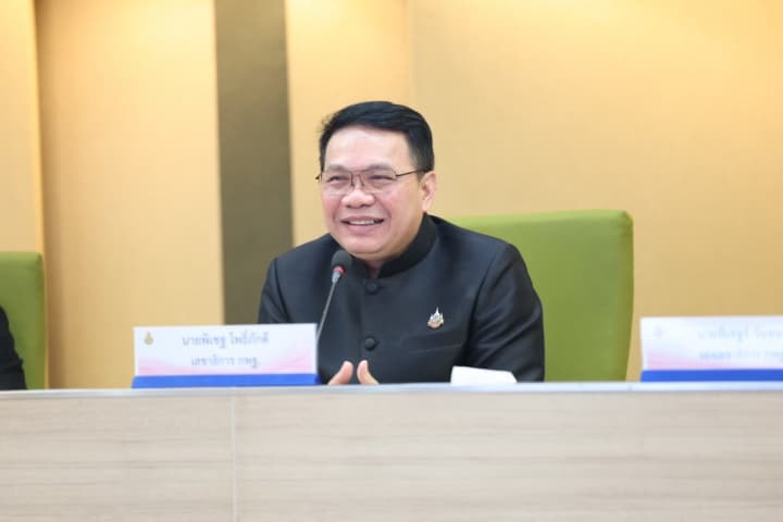 สพฐ. เดินหน้าฟื้นการเรียน พื้นที่ชายแดน-น้ำท่วม พร้อมสานงานด้านการศึกษาต่อเนื่อง