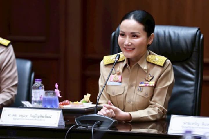 รมว.ศธ. เผย เตรียมหารือผู้บริหารระดับสูงในการแต่งตั้งผู้บริหารระดับ 11 แย้มเบื้องต้นยังไม่มีใครในใจ