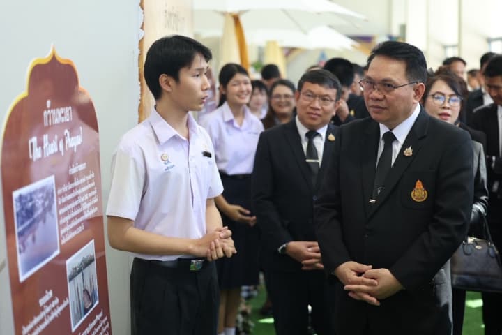 สพฐ. ชูการเรียนการสอนประวัติศาสตร์และหน้าที่พลเมือง เสริมพลังการเรียนรู้จากฐานวัฒนธรรมท้องถิ่น