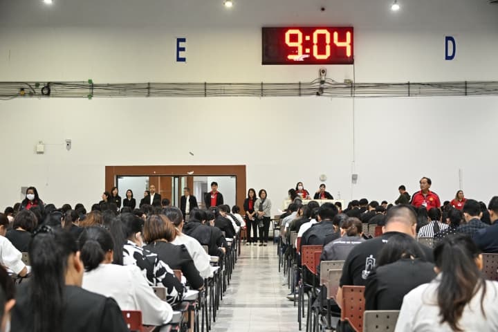 อาชีวะจัดสอบครูผู้ช่วย ว16 และ ว17 รองรับ 256 ตำแหน่ง - เปิดสนามพิเศษรองรับผู้ประสบภัยน้ำท่วมภาคใต้