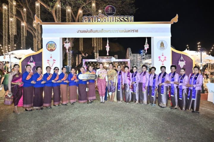 กระทรวงวัฒนธรรม ชวน ‘นุ่งโจง ห่มสไบ แต่งไทย ทั้งเมือง’ ย้อนเวลาสัมผัสความงดงามแห่งอัตลักษณ์ลพบุรี