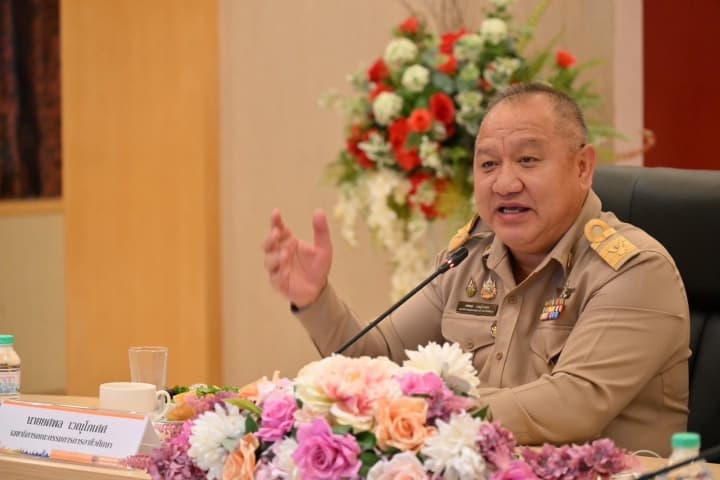 สอศ. เกาะติดสถานการณ์พายุฤดูร้อน หวั่นกระทบสถานศึกษาช่วงเปิดเทอม