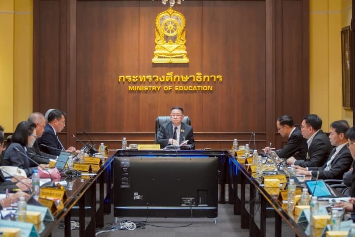 บอร์ด ก.ค.ศ. ไฟเขียว ยกระดับการบริหารกำลังคน  พร้อมปรับเกณฑ์ย้ายครูและผู้บริหาร เพิ่มความคล่องตัว