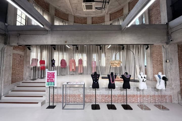 สศร.ชวนชมนิทรรศการ“ผลงานออกแบบจากผลิตภัณฑ์ศิลปาชีพ” โชว์ความงดงาม ร่วมสมัย เข้าถึงคนรุ่นใหม่