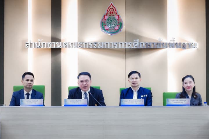 สพฐ. เดินหน้าทวิศึกษา สร้างเด็กมีอาชีพตั้งแต่วัยเรียน พร้อมส่งเสริมเวทคณิตคิดเลขเร็ว-โครงการกองทุนการศึกษา