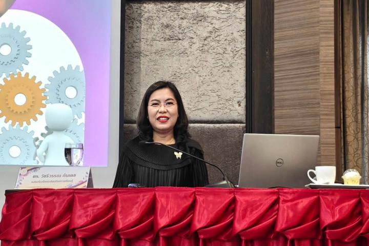 “รอง อธ.วัชรีวรรณ” ติวเข้มบุคลากร สกร. วางแผนให้เป็นระบบ กำหนดเป้าหมายชัด ติดตามผลได้จริง