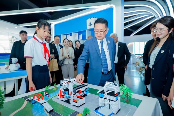 "รมว.ประเสริฐ" ปักหมุดหางโจว! ดึงโมเดล Smart Campus อัปเกรดโรงเรียนไทย