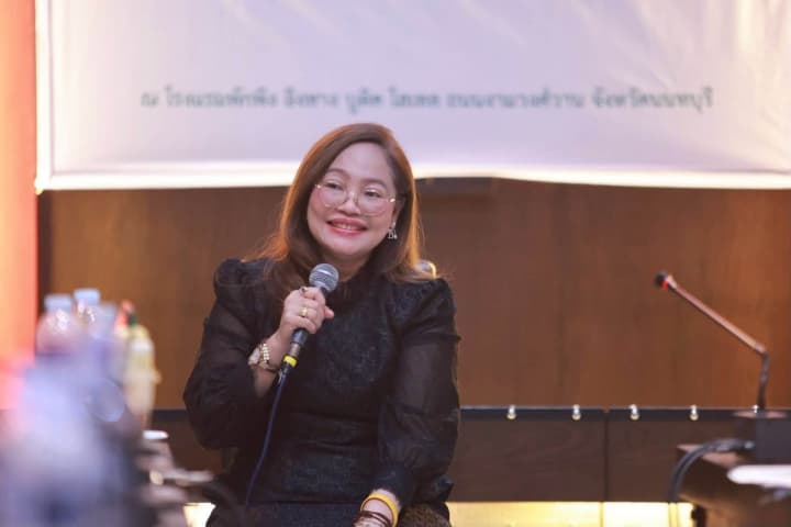 “อธ.เกศทิพย์” นำทีมกำหนดหลักการเพื่อพิจารณาความคุ้มค่าหนังสือเรียนหลักสูตรใหม่